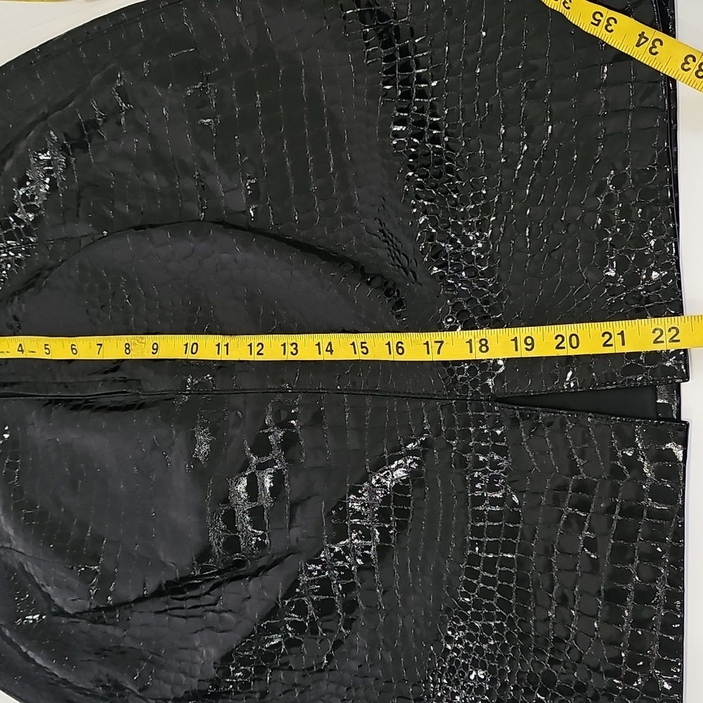 Genny black leather crocodile texture fully lined Size M Vintage - Picture 7 of 11